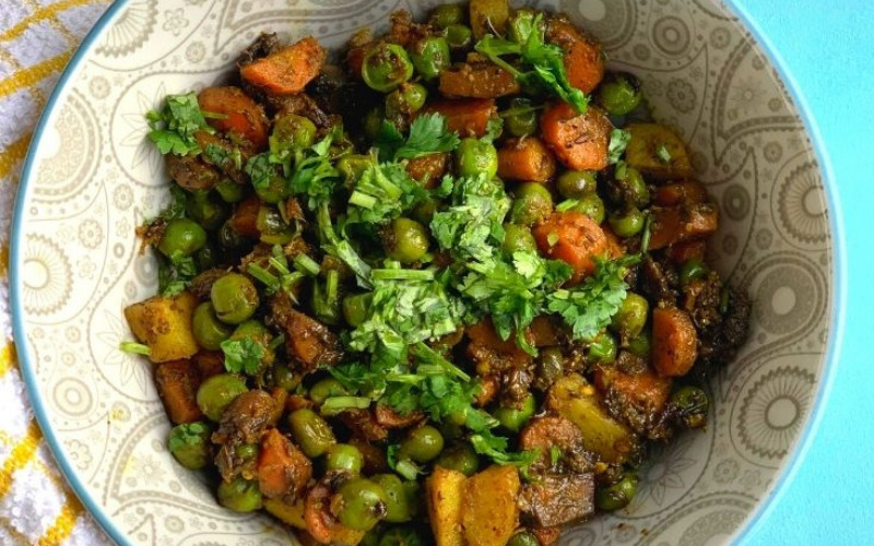 aloo-gajar-matar