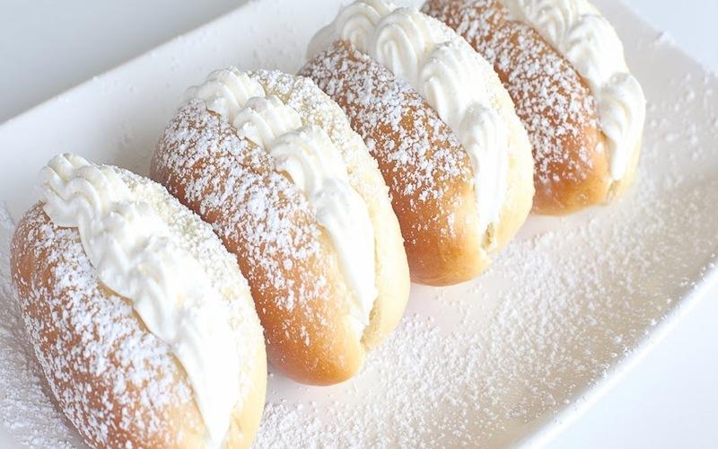milk-buns-with-coconut-cream milk-buns-with-coconut-cream