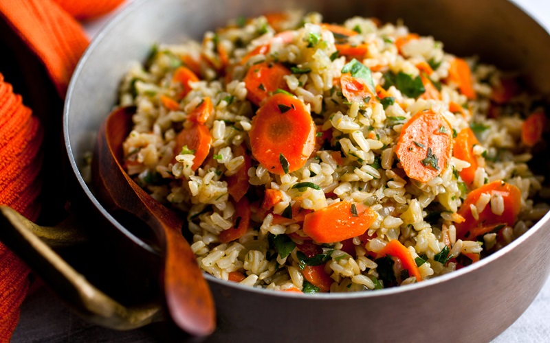 carrot-brown-rice-pilaf