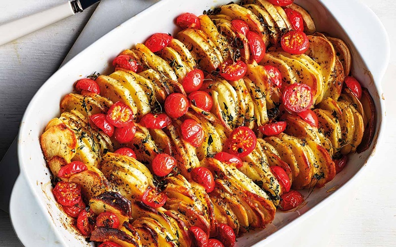 potato-tomato-gratin-with-horse-radish