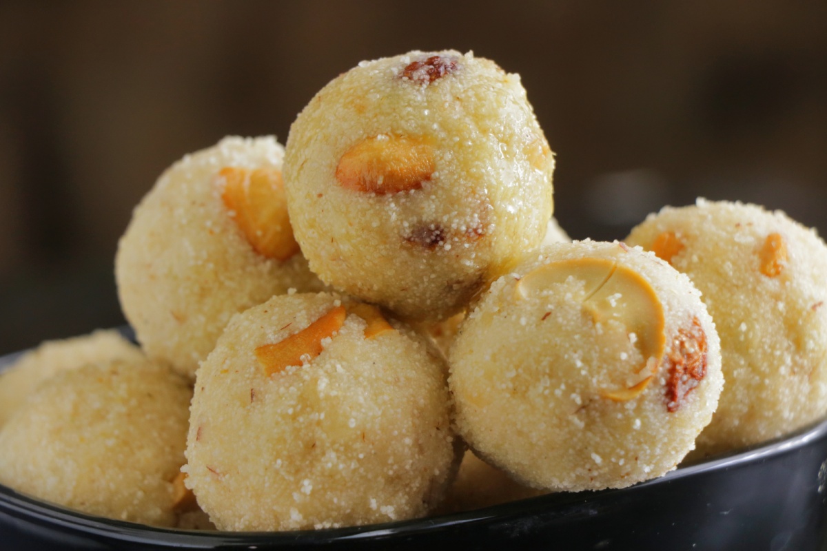 Rava Laddu