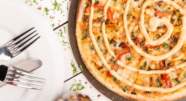 Gujarati_treat_Desi_Pizza
