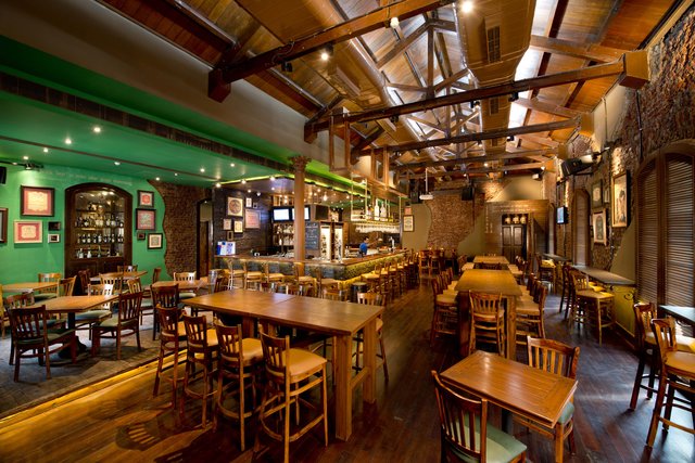 Irish-House-Caf&eacute;