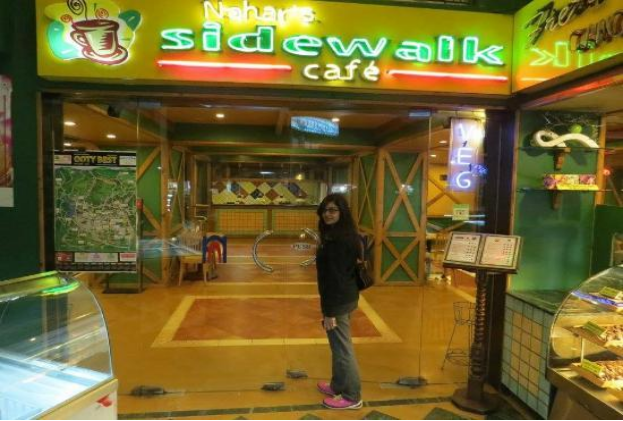 Nahar-Sidewalk-Café