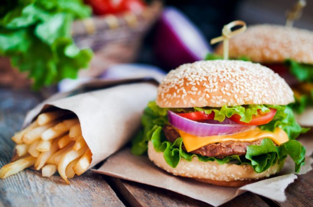 Paneer Corn Burger At Midnight Chef