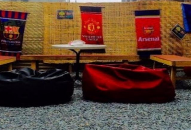 bench-cafe