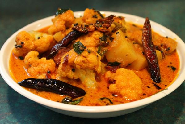 egg-and-cauliflower-curry