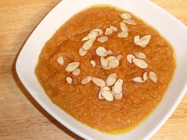 moong-dal-halwa moong-dal-halwa