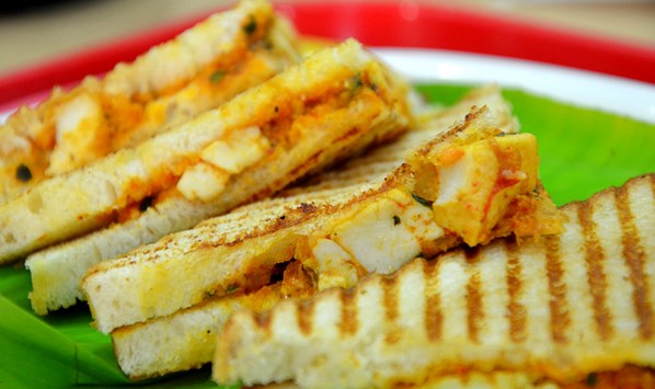 paneer-tikka-sandwich