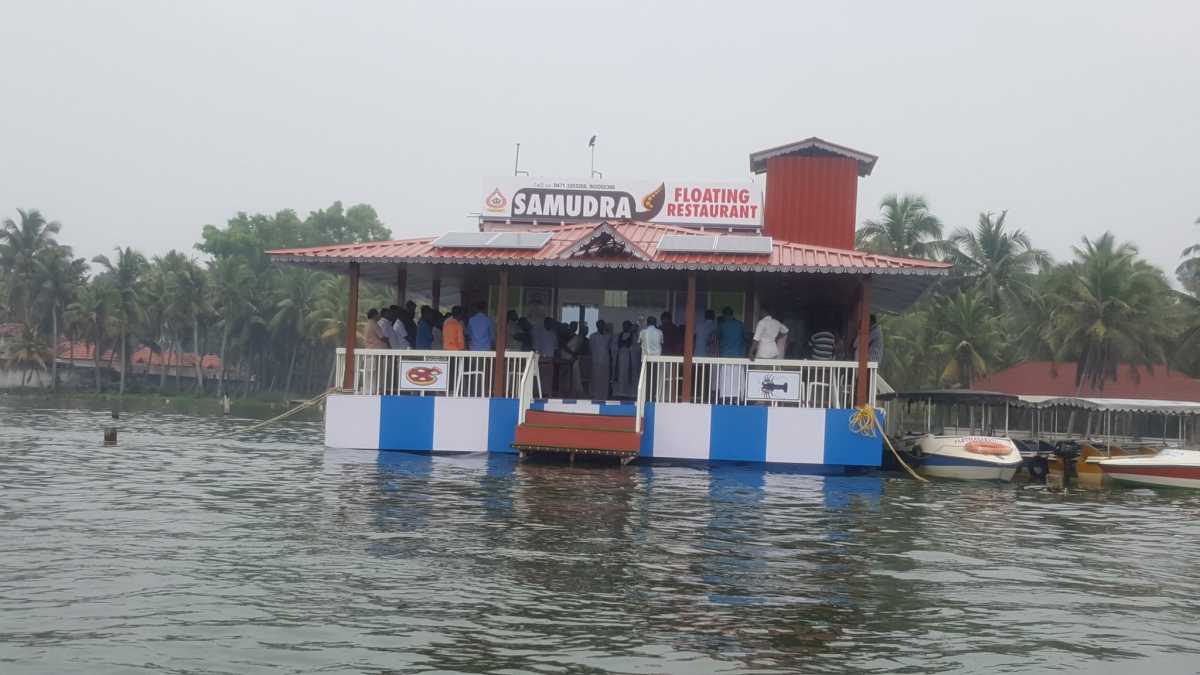 samudra-floating-restaurant