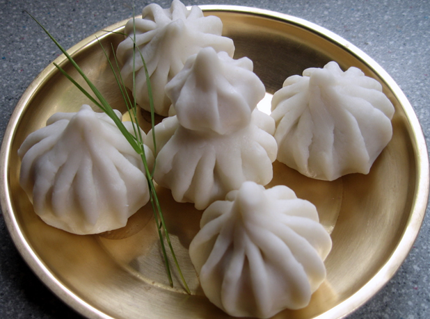 steamed-modak