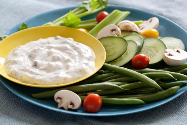 yogurt-dill-and-walnut-dip